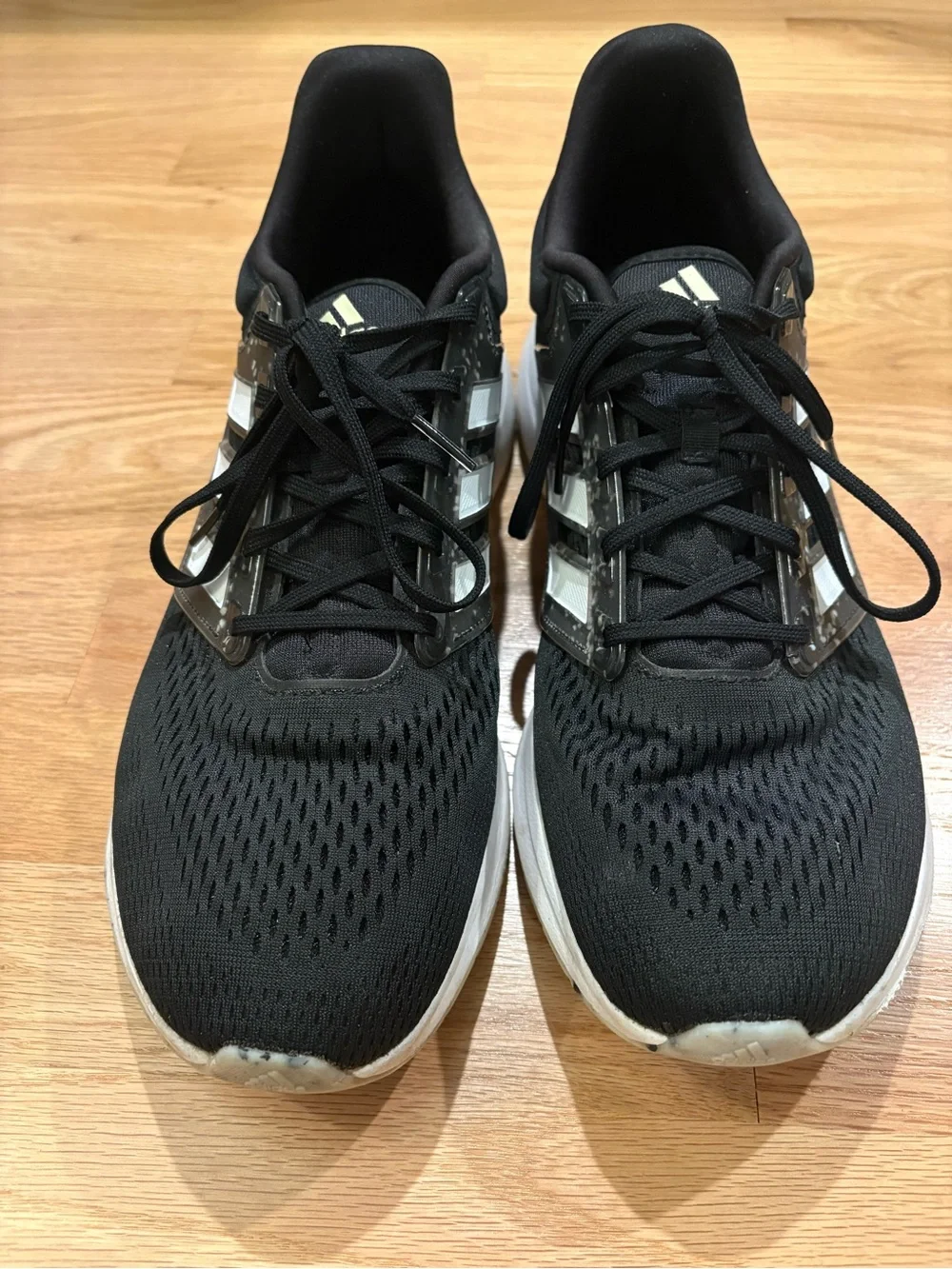 Adiddas Men’s Black 3ounce Athletic Shoes Sz 13